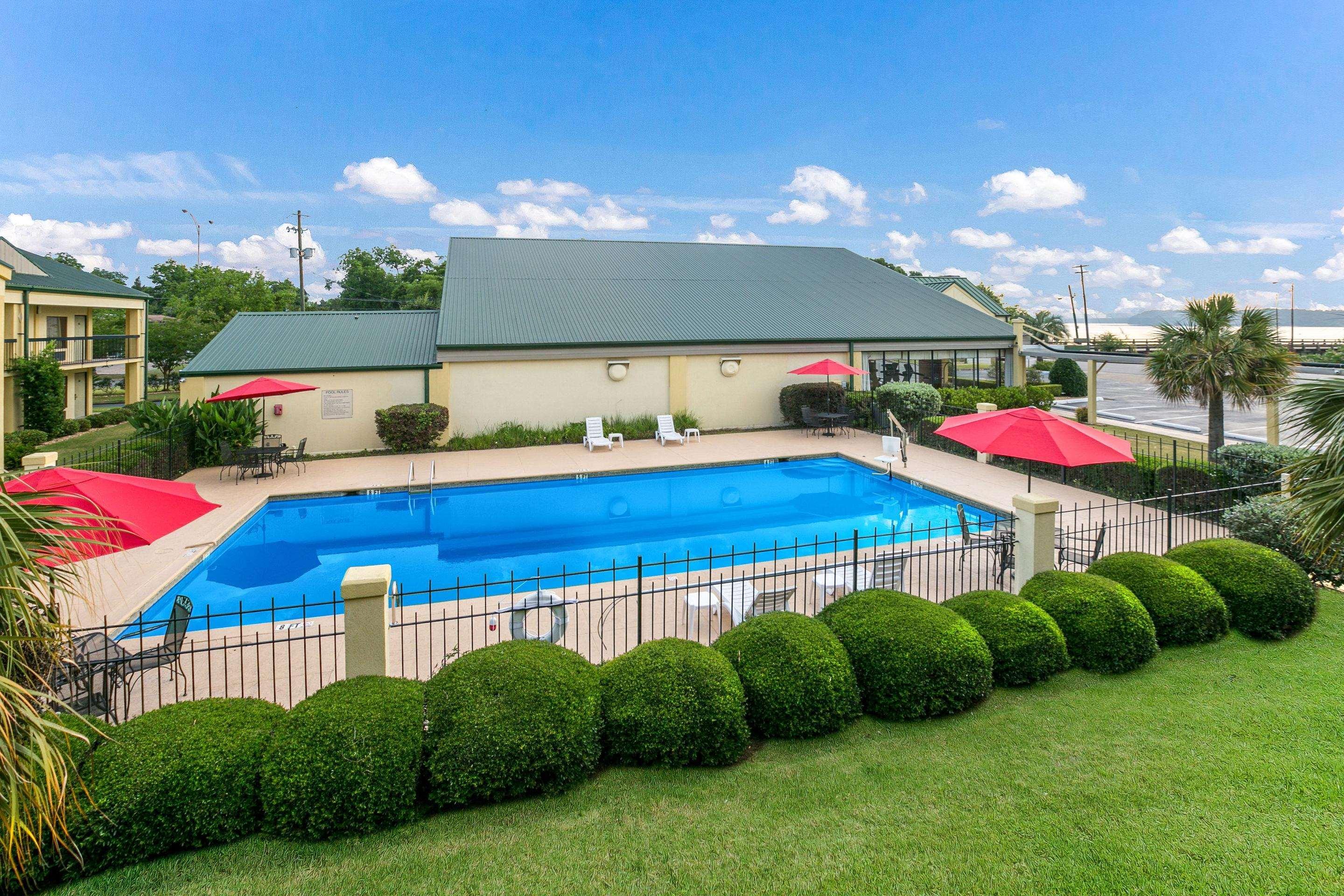 Quality Inn & Suites Near Lake Eufaula Eksteriør billede