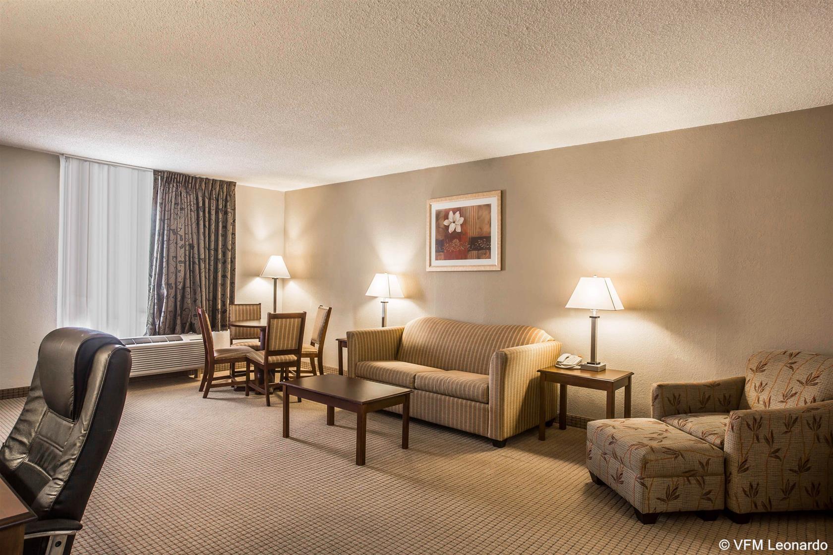 Quality Inn & Suites Near Lake Eufaula Eksteriør billede