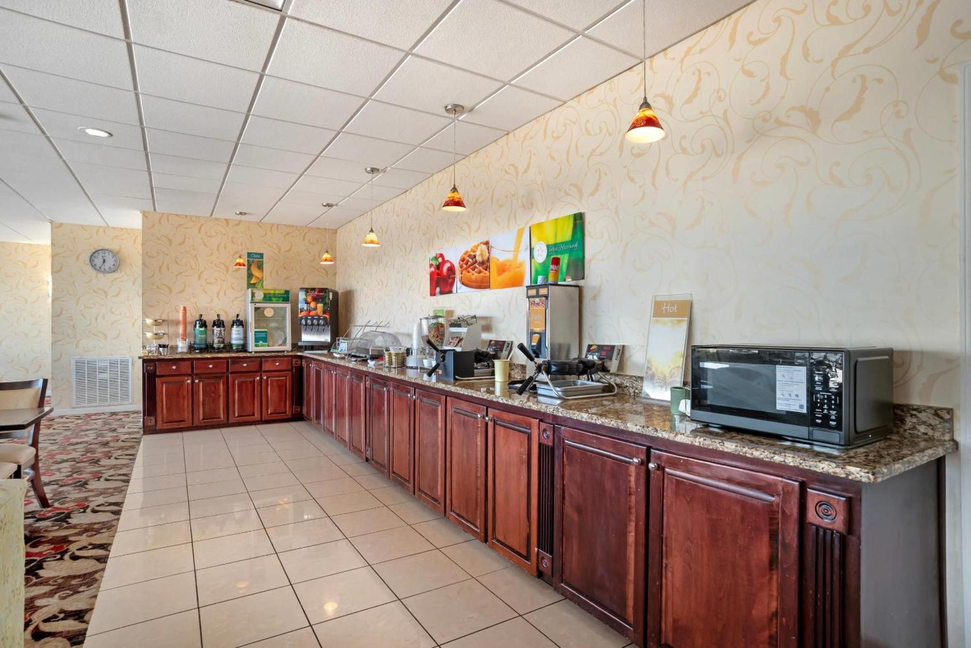 Quality Inn & Suites Near Lake Eufaula Eksteriør billede